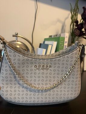 Guess Cream Logo Hobo Shoulder Bag with Gold Chain